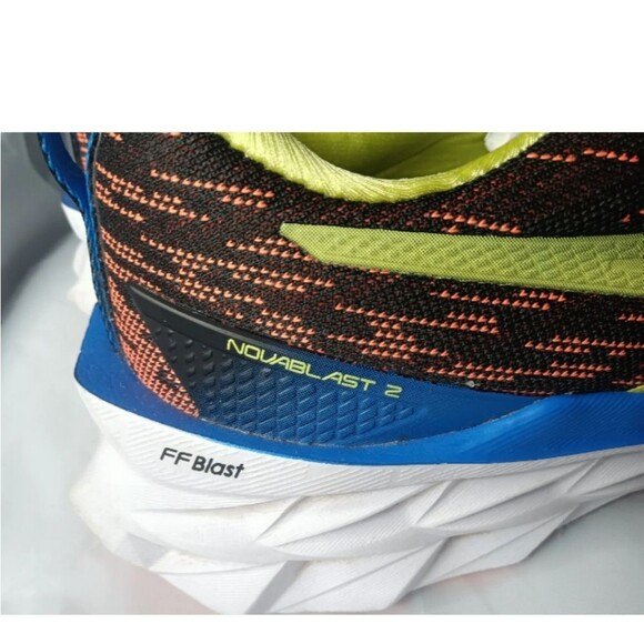ASICS  NOVABLAST 2 Running  Shoes Men\'s Size 13 Sneakers Black Multicolor